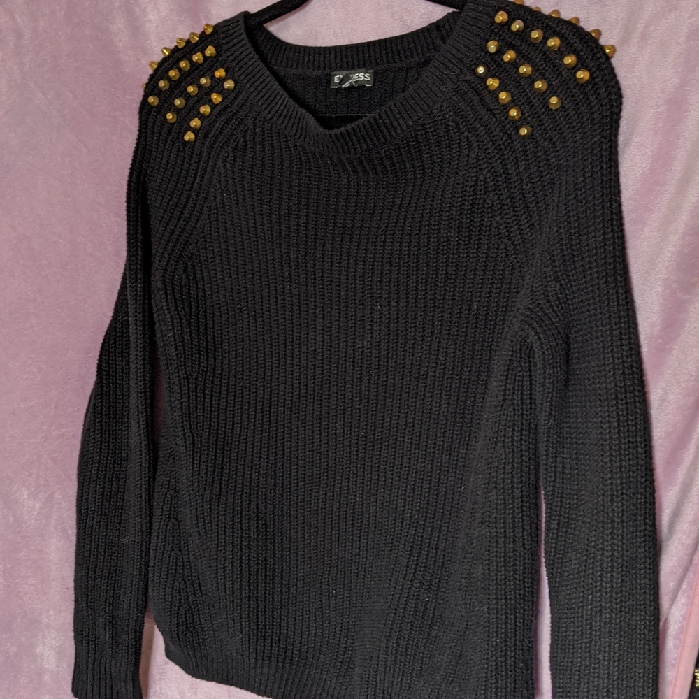 🖤 Express black \ gold studded sweater